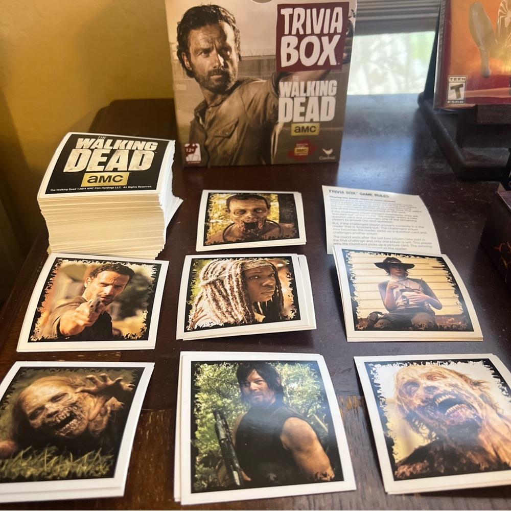 Walking Dead Trivia Box Game